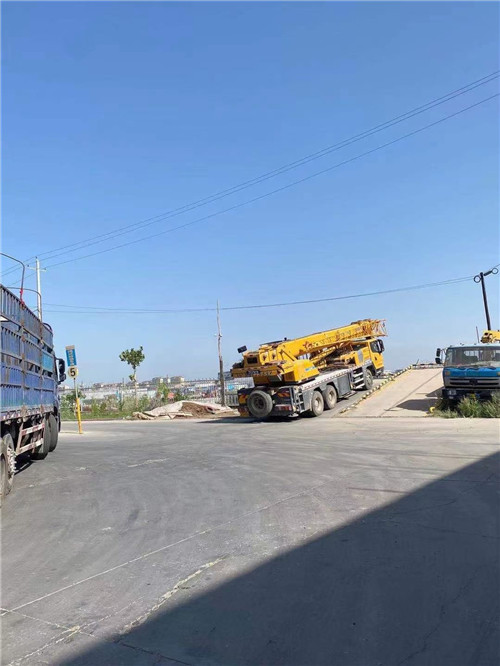 巩义市25吨吊车的租赁价格大概是多少？